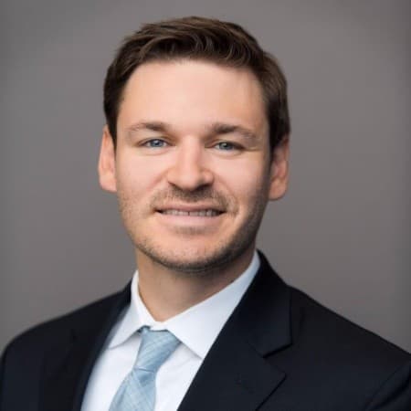 Wes Levitt, Cfa