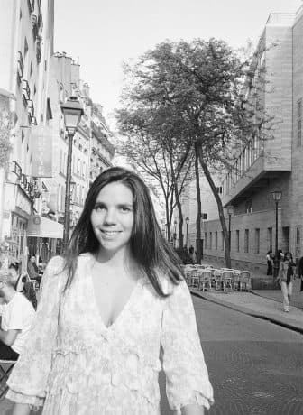 Leonor White