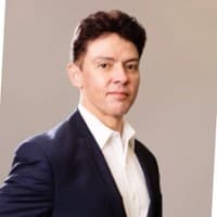 Gustavo Llamas