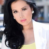 Jenny QTa